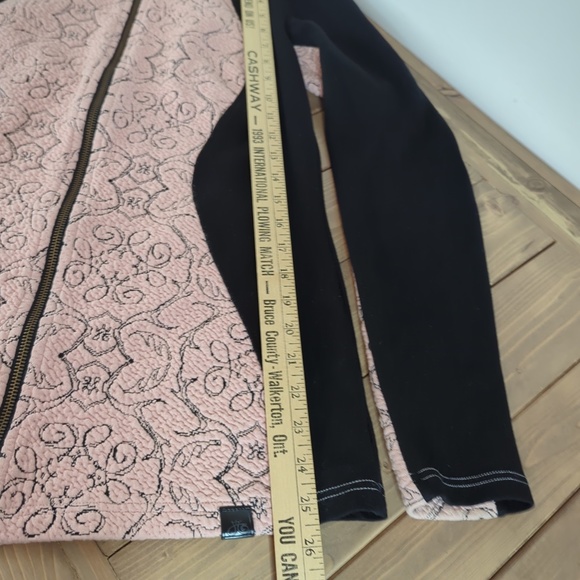 Tonia Debellis Pink and Black Full Zip Hoodie Jacket - Picture 12 of 15